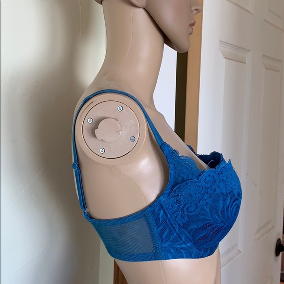 Victoria’s Secret Bra - Picture 4 of 5